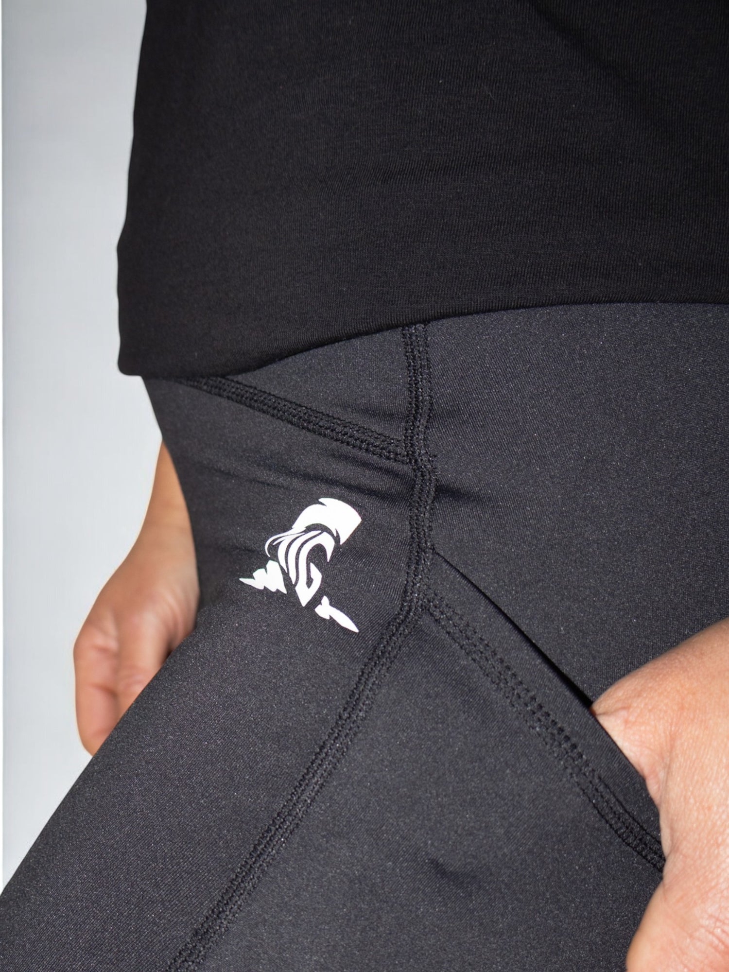 THE IRON GRAFT High Waisted Leggings - Black