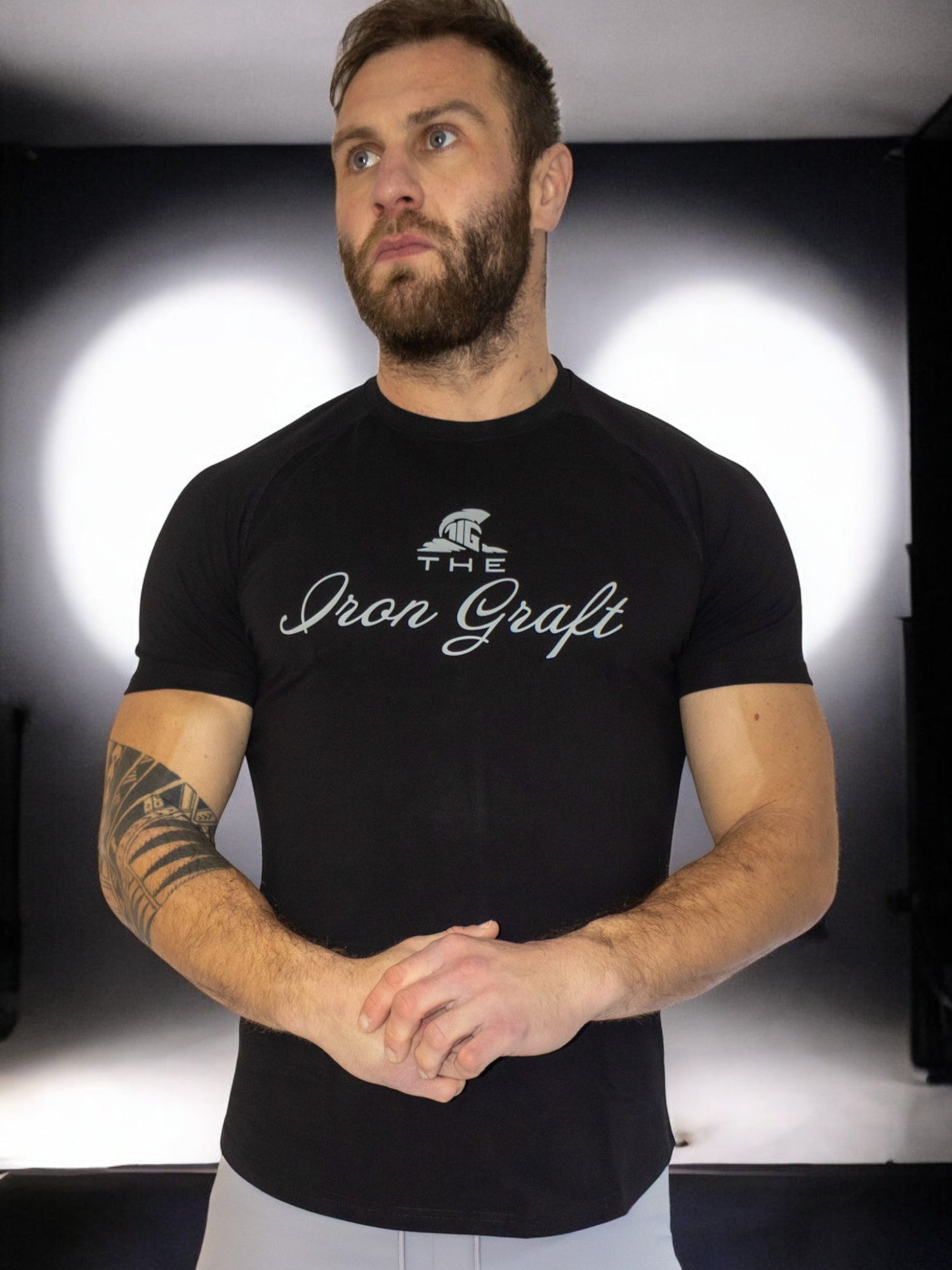 THE IRON GRAFT Muscle Fit T-Shirt - Black