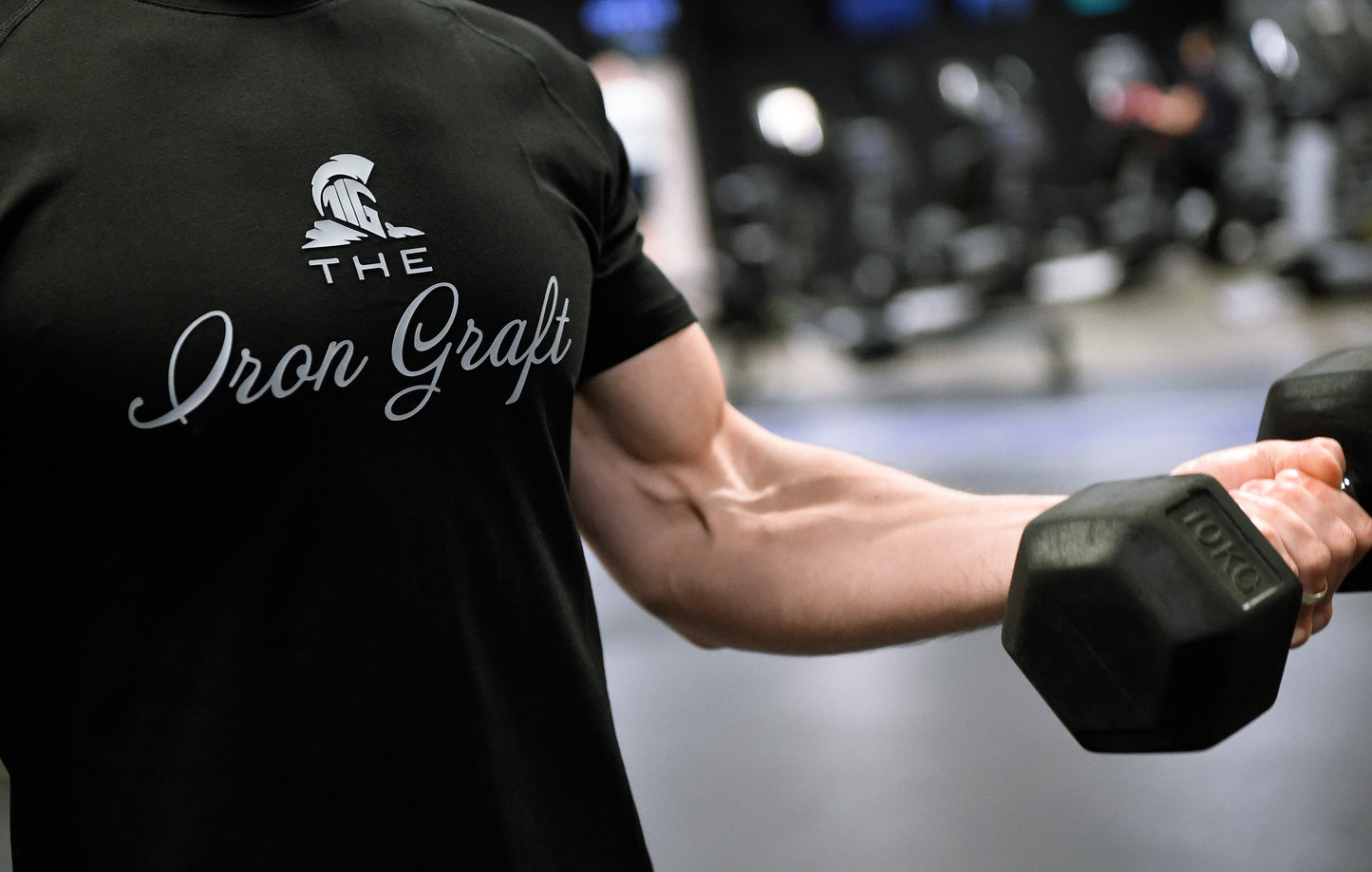 THE IRON GRAFT Muscle Fit T-Shirt - Black