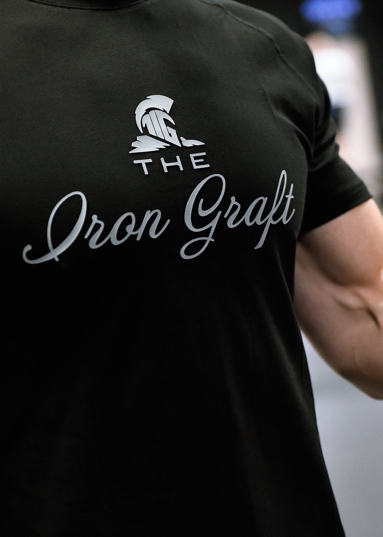 THE IRON GRAFT Muscle Fit T-Shirt - Black